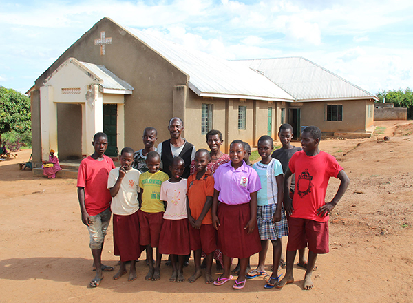 Children at the Buwanda Kinship Project